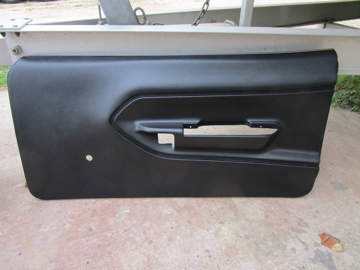 1970 1971 1972 1973 1974 Plymouth Barracuda Door Panels 1-Pair Black