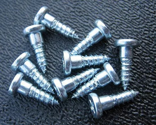 1964-1972 CHEVELLE MALIBU Moulding Clip Screws (25)